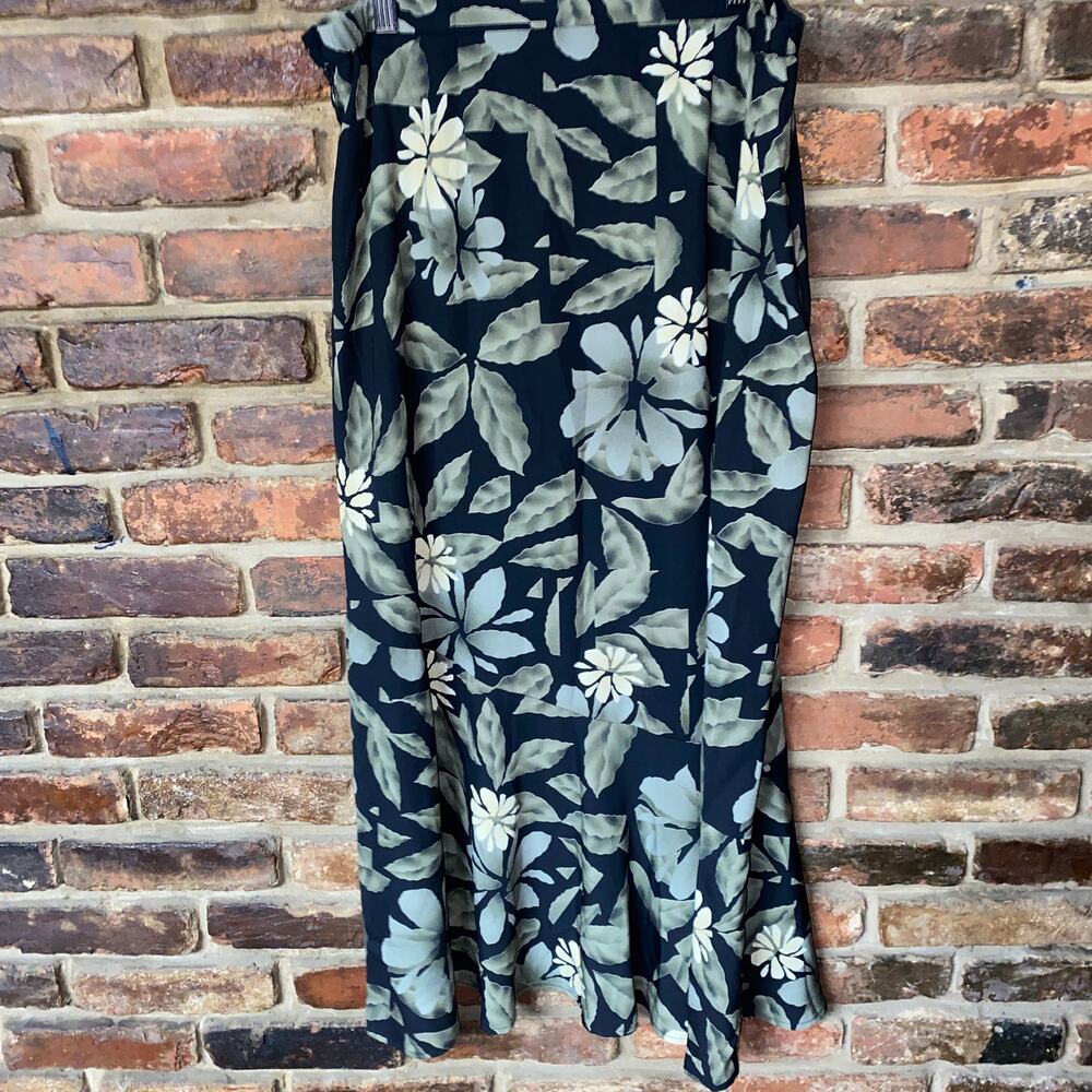 Sag Harbor Black Green Floral Maxi Skirt Women's Size 16 - Picture 5 of 5
